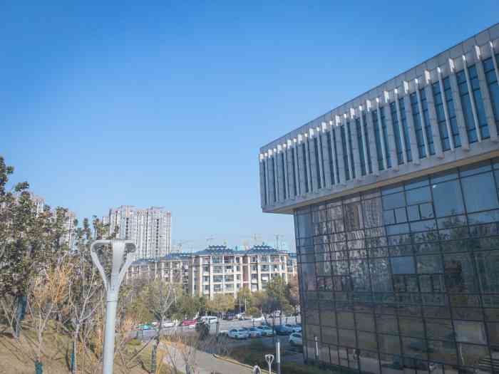 姚坊门文体公园-"很漂亮的亲子小公园.车可停在隔壁的栖霞区.