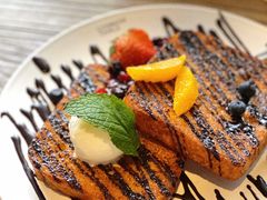 -Common Table · Brunch & Coffee