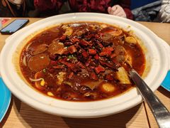 -渝信川菜 · 川味家常菜(财富购物中心店)