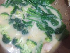 -鲜呦蒸汽石锅鱼(北辰路店)