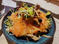烟熏三文鱼杂菌沙拉-BE BRIGHT KITCHEN(正佳广场店)