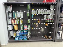 -家乐福(四元桥购物中心店)