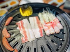 -明洞阿姨·韩式酱蟹烤肉·创意料理(三元桥店)