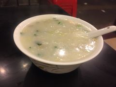 鱼骨腩粥-伍湛记 · 广州老字号(龙津中路店)