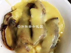 猪颈肉芝士捞公仔面-新记餐厅(香槟大厦店)