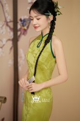 点击看大图 -艾拉·女王婚纱礼服馆