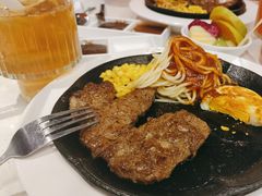 -汤姆家的牛排意面披萨(新城市广场店)