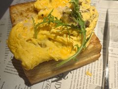 -卡普里披萨·牛扒·下午茶
