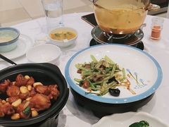 -伊和园清真餐饮