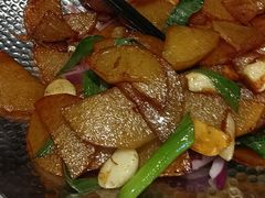 -鑫巴蜀小镇 · 水煮鱼专研店(玉桥店)