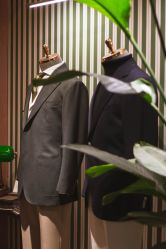 -优刻西服西装定制(金轮国际广场店)