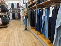 -优衣库(石家庄裕华万达广场店)