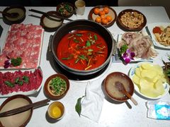 -贵府酸汤牛肉火锅·贵州老字号(飞山街店)