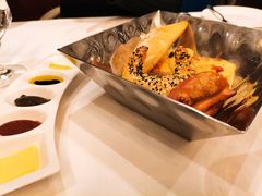 -龙虾酒吧扒房(宁波香格里拉店)