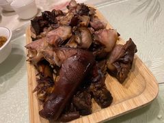 -巢香扣肉馆