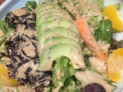 牛油果蔬菜沙拉-渔家风味·鲅鱼水饺·央视展播·海鲜天津菜(开发区店)