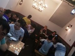 大堂-临街徽菜馆·正宗黄山味