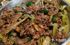 Sour Cabbage Stewed Goose Meat