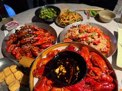 -巴厘龙虾·榜首油焖大虾(音乐学院·沿江酒馆店)