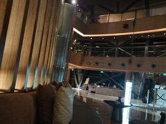 -上海滴水湖皇冠假日酒店