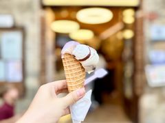 -Gelateria Dondoli