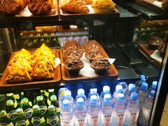 -星巴克(浦东机场T2到达店)