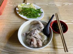 -雷祖芳老妈蹄花店