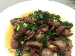 回锅土猪肉-柴门头啖汤·经典川菜·慢火汤品(锦城万达店)