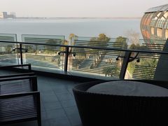 -上海滴水湖皇冠假日酒店