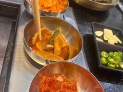 -臻牛烤肉