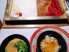 -尚尚仙·酸汤猪手·猪肚鸡火锅(华联万柳购物中心店)