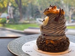 万圣芝麻黑醋栗泡芙-PAIN CHAUD 百丘(尚嘉中心店)