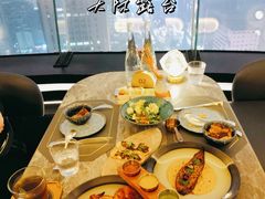 -Hi City·城市之巅