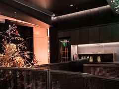 -左庭右院鲜牛肉火锅黑金店(陆家嘴中心店)
