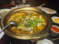 -辣尚瘾·烤鱼·新川菜(交大直营店)