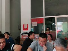 -味为先光明乳鸽(光明总店)