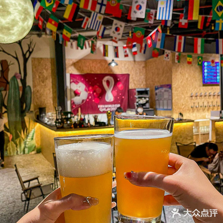 那个…要不坐广佛线去佛山露营bistro看球赛⚽