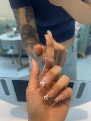 -赢韵美甲美睫瑞士净斑中心