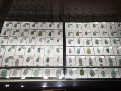 -北京七彩云南翡翠珠宝旗舰店(月坛店)