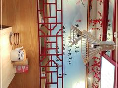 -思博半步颠小酒馆(梦时代店)
