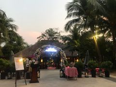 -三亚湾海居铂尔曼度假酒店