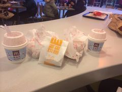 -中影国际影城(百联店)