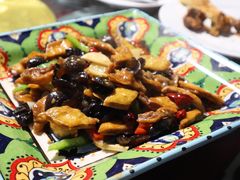 塔里木酸辣袈裟牛肉-丝路香妃西域清真餐厅