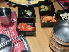 -青瓦炭韩潮烤肉(花园道店)