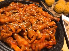-BHC炸鸡(明洞总店)