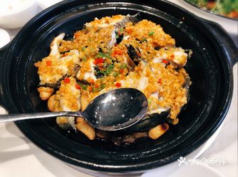 需要请客啊，聚会的，环境不错，不吵，菜品也还行