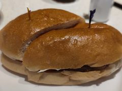 澳门猪扒包-香港新发烧腊茶餐厅(书城店)