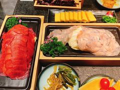 -湊湊火锅·茶憩(新中关购物中心店)