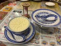 -广信牛奶甜品世家(台东店)