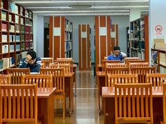 -上海市静安区图书馆(新闸路馆)